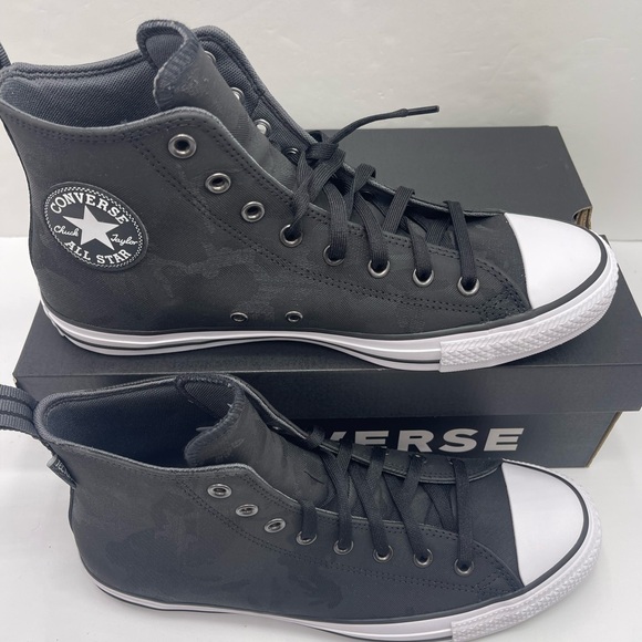 Converse Men’s All Star Black Canvas A08568C
CTAS HI
BLACK/DARK MATTER Sneakers - Picture 4 of 16